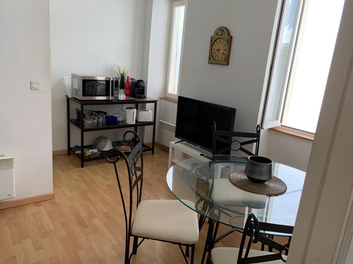 Biarritz Centre, Pres Avenue De Verdun, Cosy Apt 2 Pieces , Salon , Chambre Separe, Rue Tres Calme A 10 Minutes A Pied De La Grande Plage Exterior photo